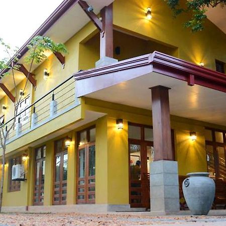 Inlak Garden Hotel Negombo Kültér fotó